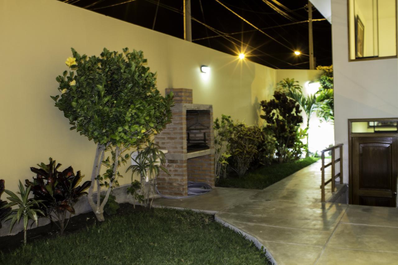 Hotel Brilia Chimbote Buitenkant foto