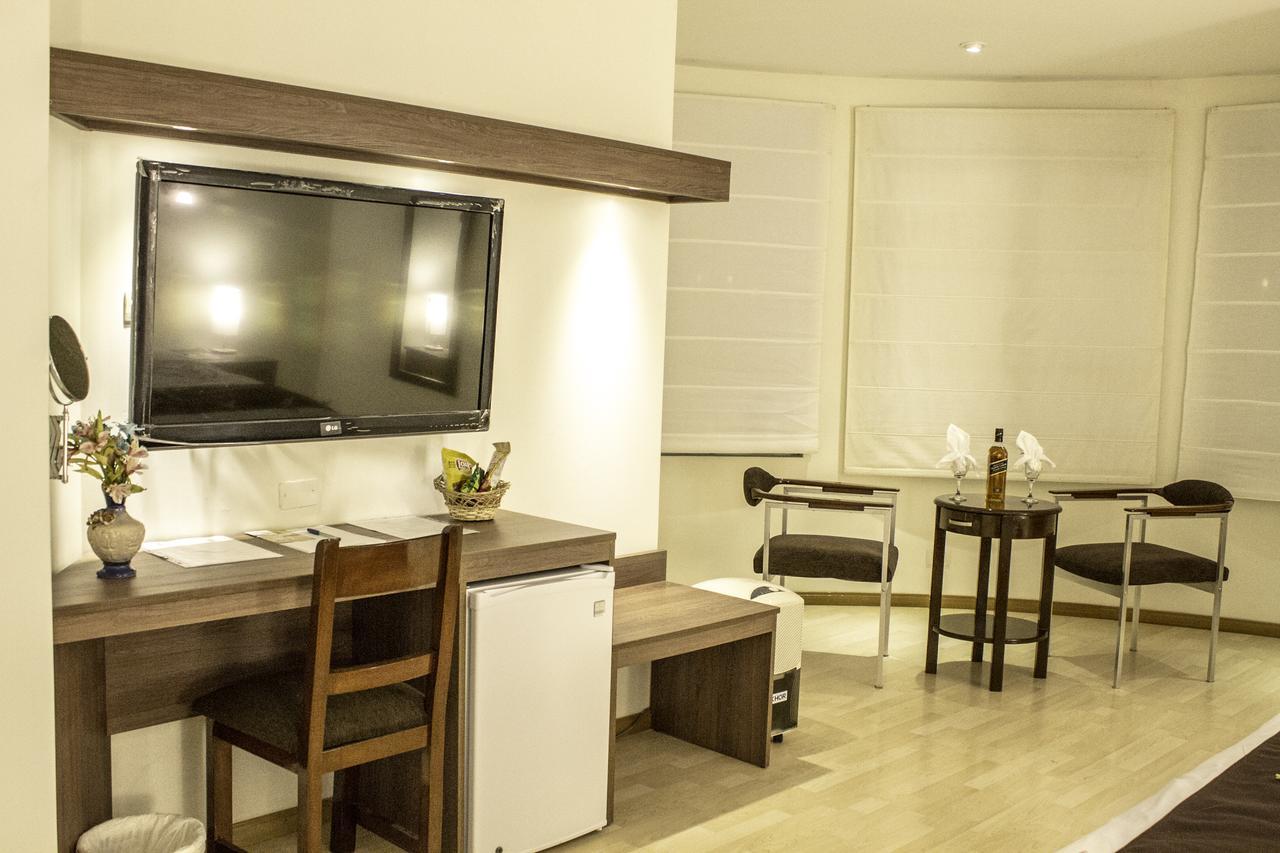 Hotel Brilia Chimbote Kamer foto